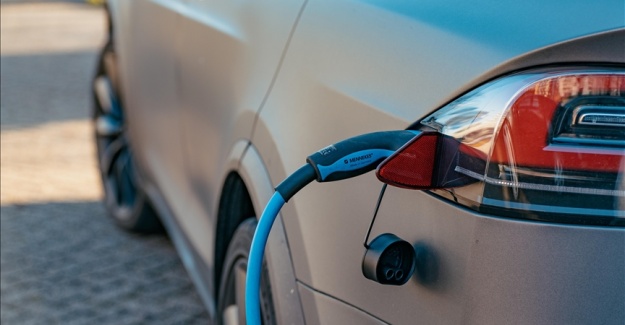 Elektrikli araçların 2030'da petrol ithalatını 2,5 milyar dolar azaltabileceği öngörülüyor
