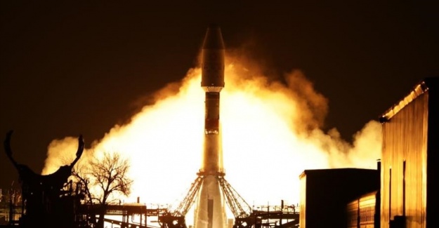 Hızlı internet için One Web'e ait 36 uydu daha uzaya gönderildi